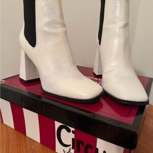 Sam Edelman Women's White Ankle Leathers Boots Sz 6 Blue Minor Jean Stains